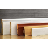 comprar rodapé em laminado Santíssimo